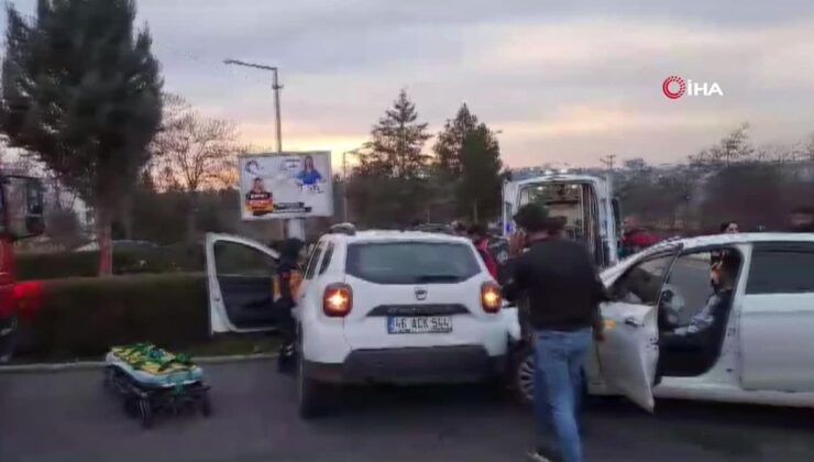 Diyarbakır’da arabalar çarpıştı: 2 yaralı