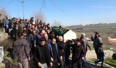 İstanbul’da bıçaklı atak sonucu hayatını kaybeden Ramazan Pişkin Diyarbakır’da son seyahatine uğurlandı